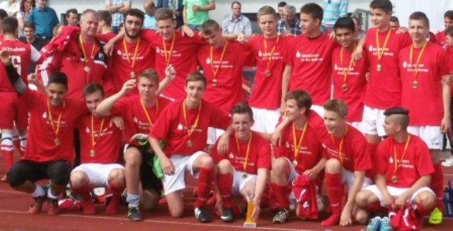 b-junioren_pokalsieger_20150514_web